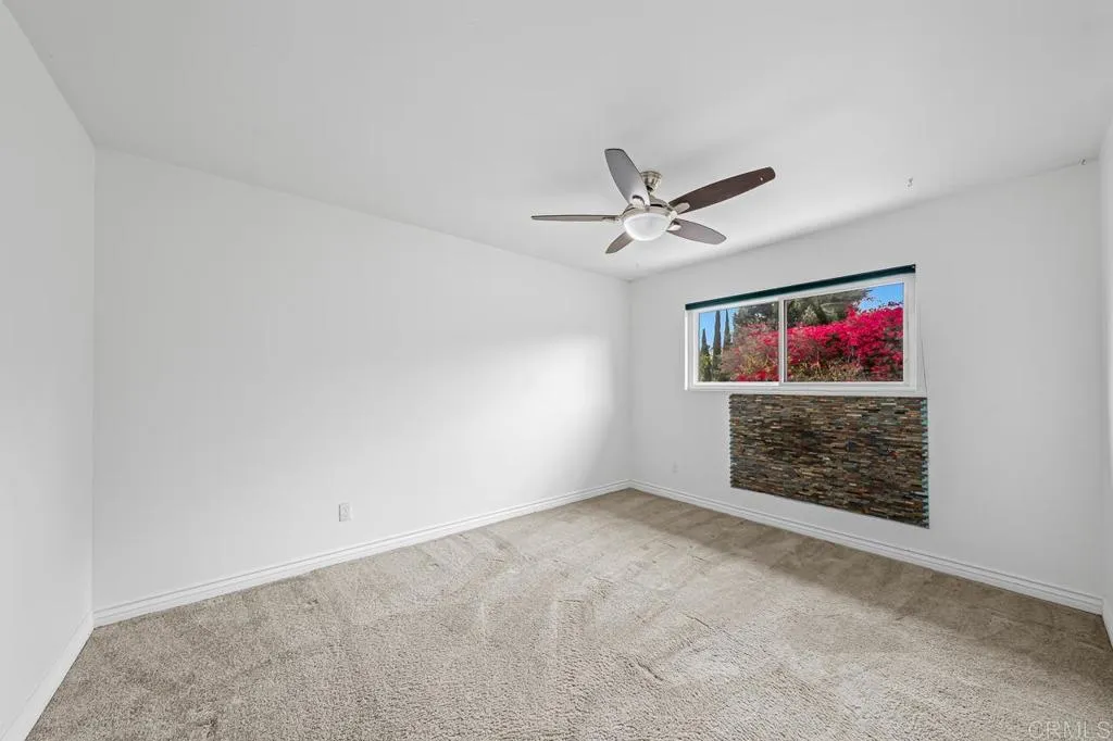 https://cdn.realtyfeed.com/cdn/127/306728789/edf1c5d26d6ca0156a801874bd3508c6.webp