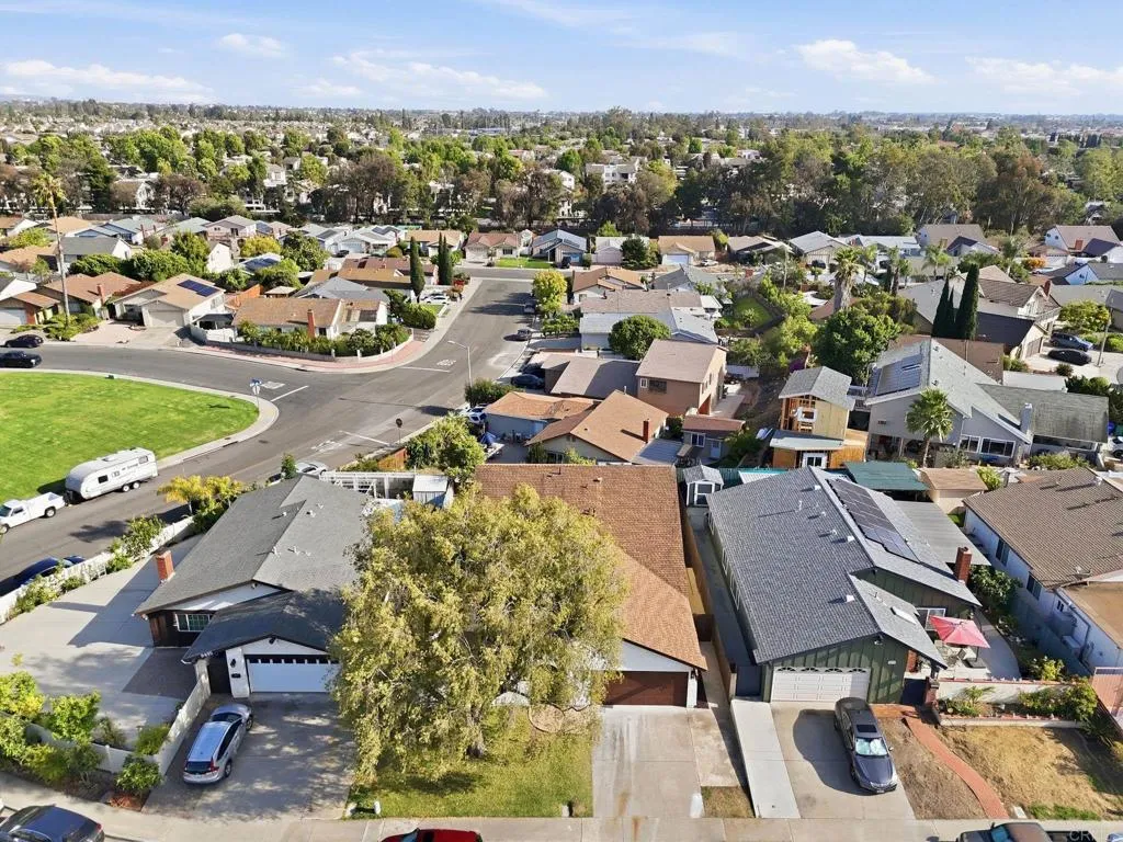 https://cdn.realtyfeed.com/cdn/127/306728804/213bd1ddd6707d3dc6ab7dbdfed00054.webp