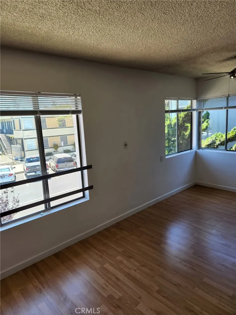 1525 E 2nd Street Unit 6, Long Beach, CA 90802 - Photo 3 of 28, Long Beach, CA