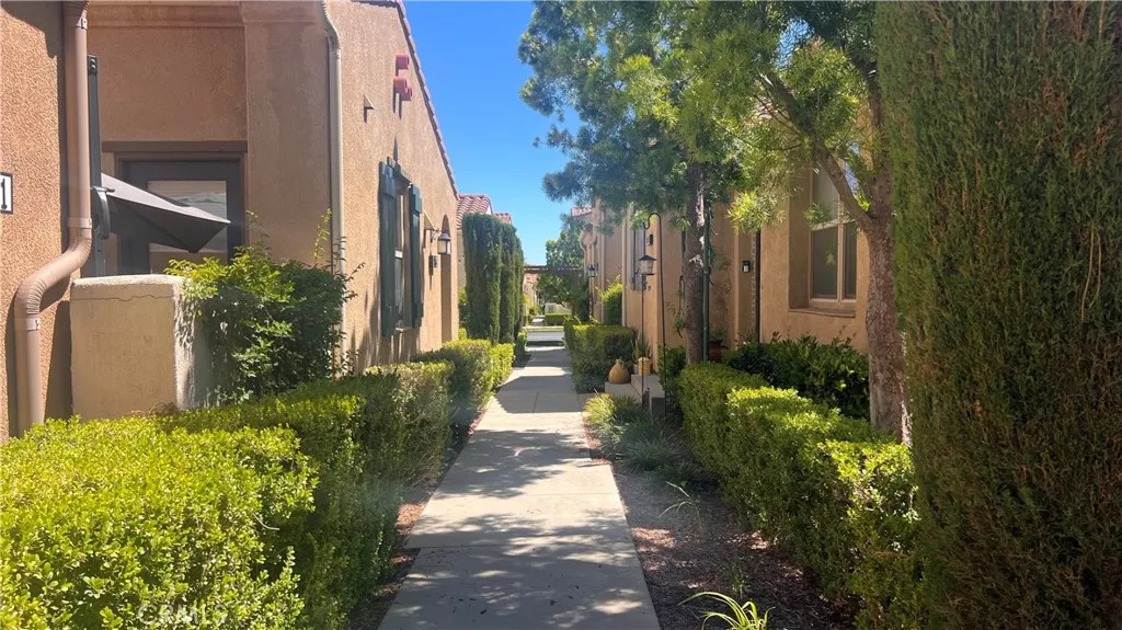 Porter Ranch, CA 91326