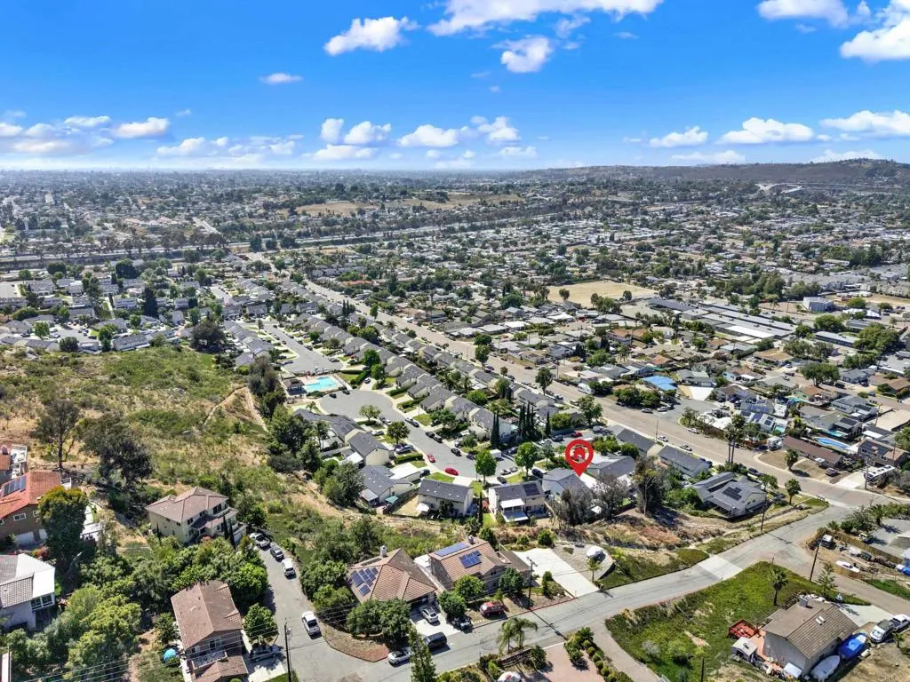 https://cdn.realtyfeed.com/cdn/127/306728910/419bb1db14191b9530d05fe30b33a06c.webp