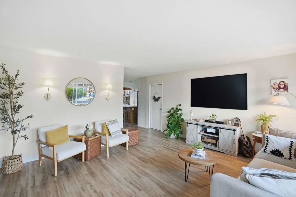 https://cdn.realtyfeed.com/cdn/127/306728966/272a3869a63d90d103343c809724330d.webp