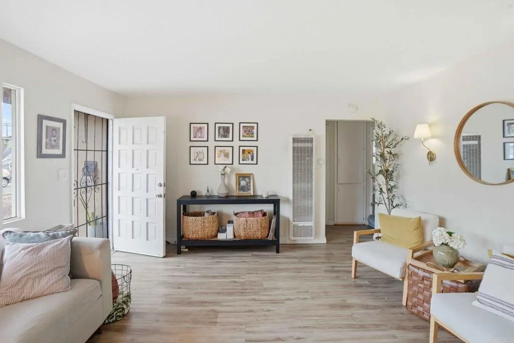 https://cdn.realtyfeed.com/cdn/127/306728966/3d2f1378d4dafa9df1f427cb5e9778d1.webp