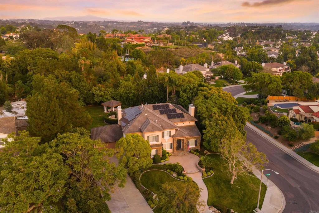 https://cdn.realtyfeed.com/cdn/127/306728969/267665d049060de17df35bd27fd42984.webp
