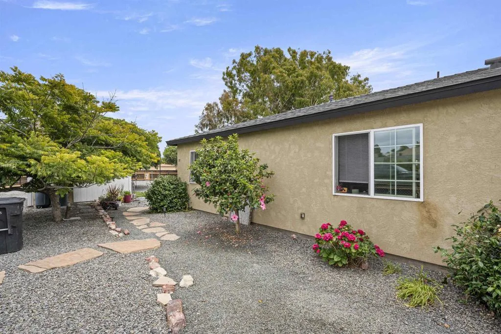 https://cdn.realtyfeed.com/cdn/127/306728977/227ad585b8473176da20bbc497cc05cb.webp