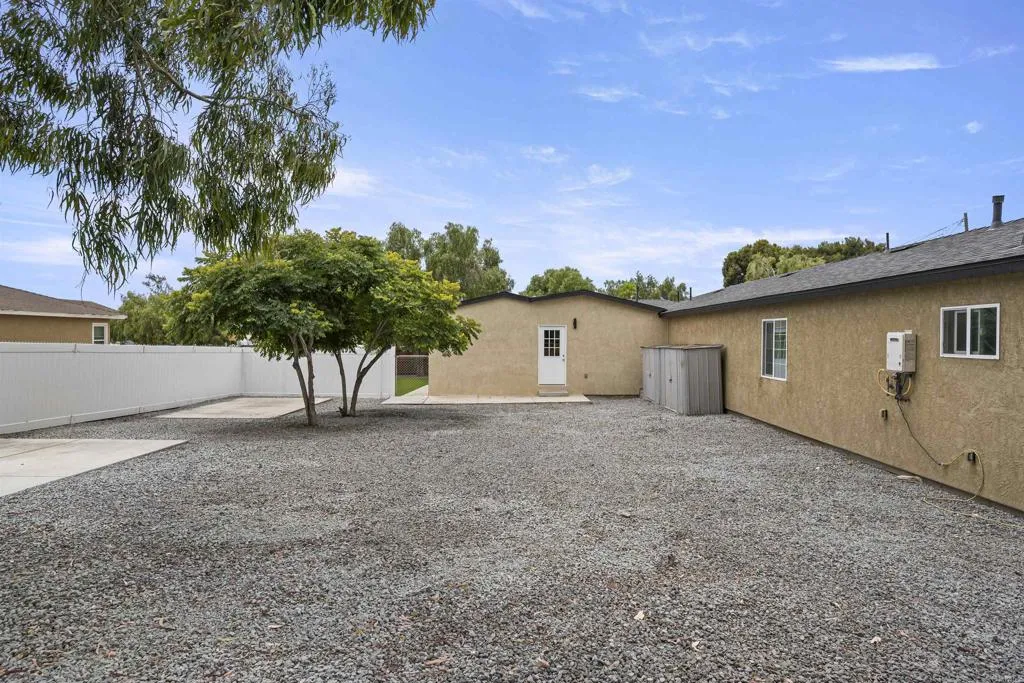 https://cdn.realtyfeed.com/cdn/127/306728977/520a58963711e6922c6d11bdff5a17d2.webp