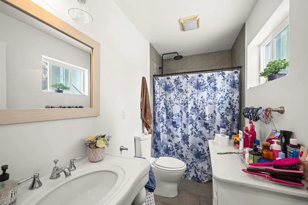 https://cdn.realtyfeed.com/cdn/127/306728977/56e8c518f7ec4904277b7fb669f65cf7.webp