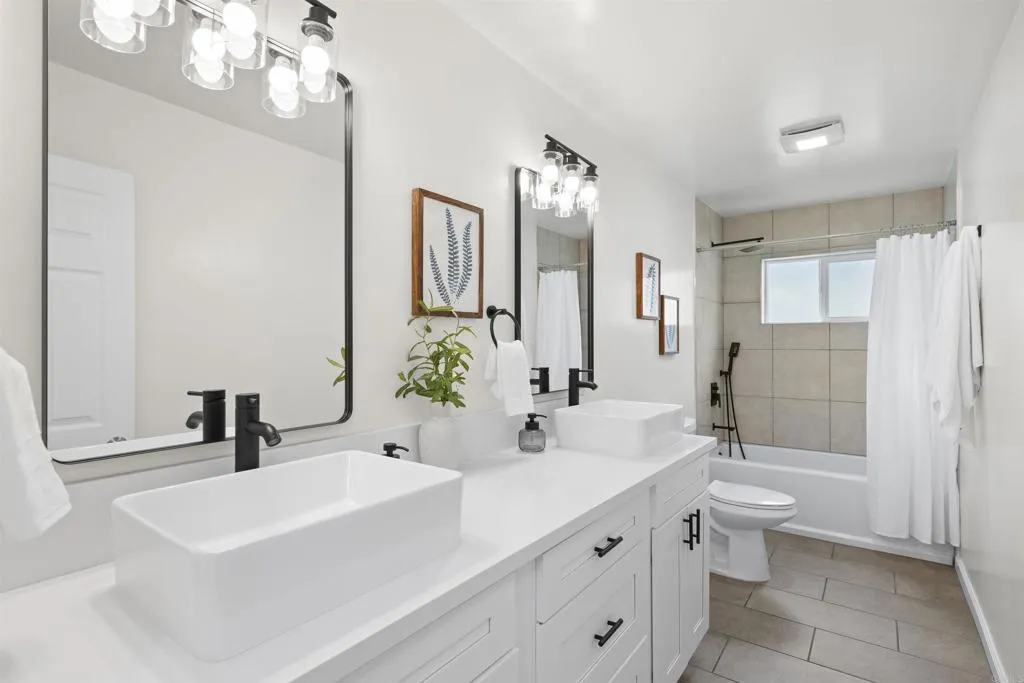 https://cdn.realtyfeed.com/cdn/127/306728977/70c12f7f6fcb8c266dc15f0db15dd56e.webp