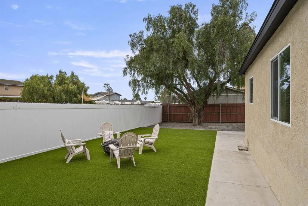 https://cdn.realtyfeed.com/cdn/127/306728977/74e2c8b7d254caf892df0e2397adc1d2.webp