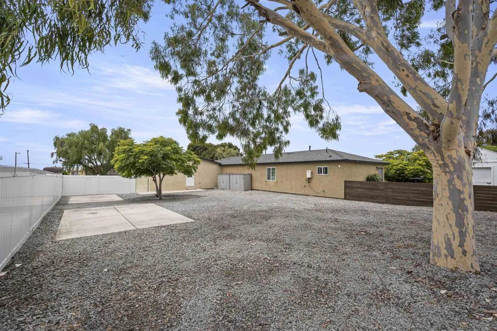 https://cdn.realtyfeed.com/cdn/127/306728977/872cd6f15028499486187cebd4137b36.webp