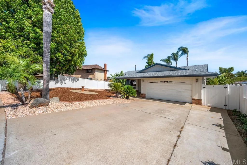 https://cdn.realtyfeed.com/cdn/127/306728986/0b005e2158eaf19beddcc4530a569983.webp