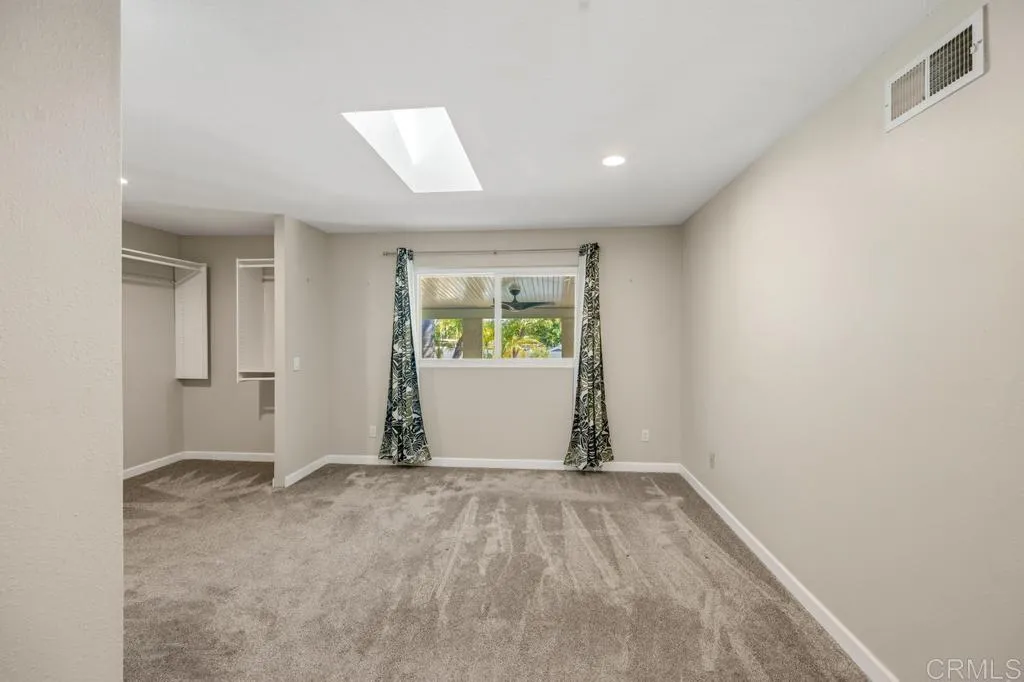 https://cdn.realtyfeed.com/cdn/127/306728986/844175a45be3abf4e1aa992be225d471.webp