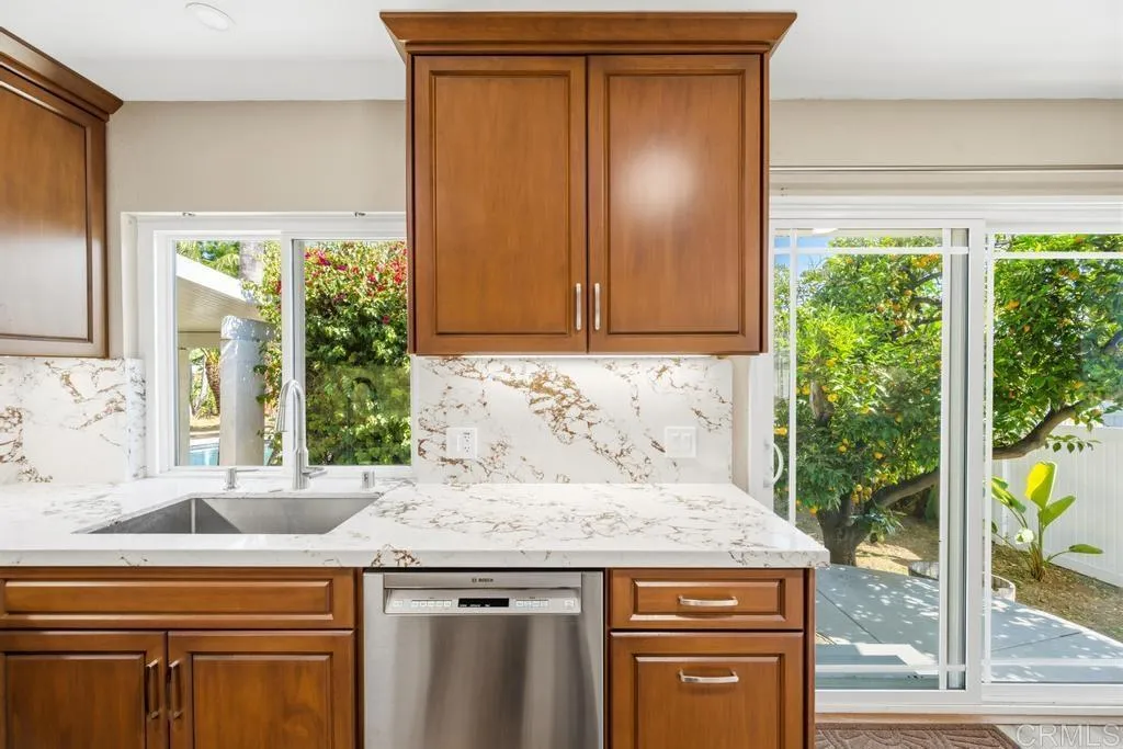 https://cdn.realtyfeed.com/cdn/127/306728986/abbc771849300d7d95e619834adffc54.webp