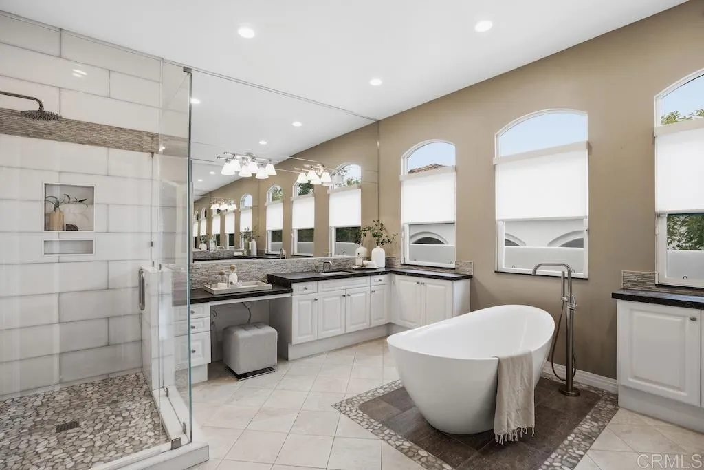 https://cdn.realtyfeed.com/cdn/127/306728997/2ae38744912132a793bbc49186012df1.webp