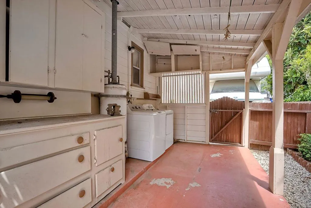 https://cdn.realtyfeed.com/cdn/127/306729000/0aa25ca2433d71645f85a8989c6a9278.webp
