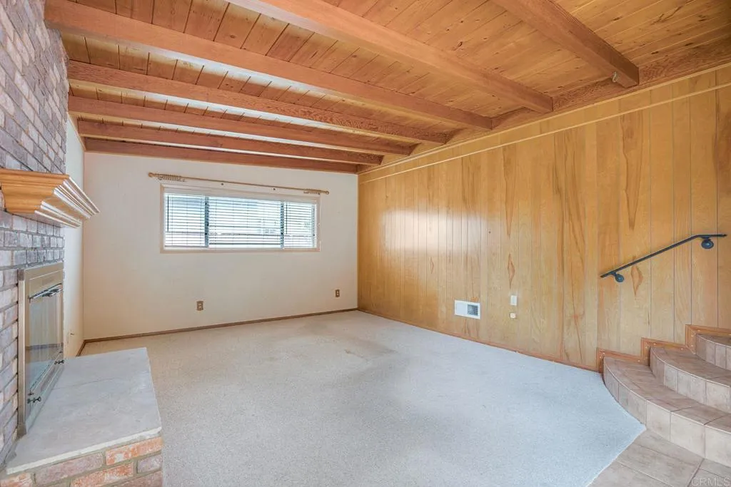 https://cdn.realtyfeed.com/cdn/127/306729000/13ec0c47a4ab324cbc4f0593a3df556d.webp