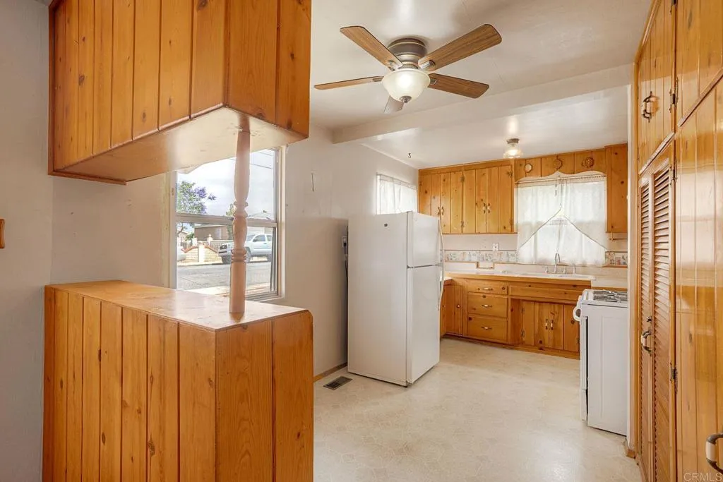 https://cdn.realtyfeed.com/cdn/127/306729000/145e3f91307adc3da981784ebd0e8cf3.webp
