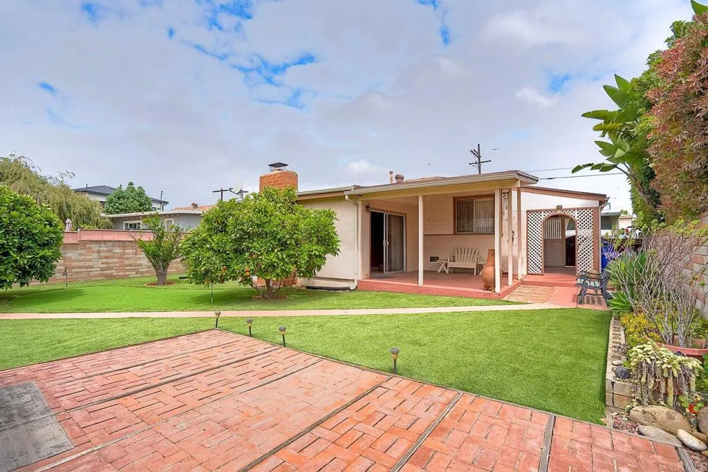 https://cdn.realtyfeed.com/cdn/127/306729000/3b858d0c4e1ddc921ca0155d2099e8c2.webp
