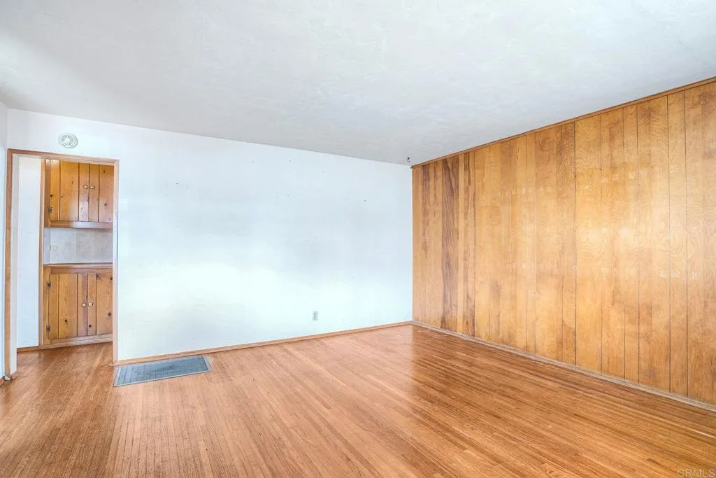 https://cdn.realtyfeed.com/cdn/127/306729000/5ce5fa443b41f7234ee6656b172806a1.webp