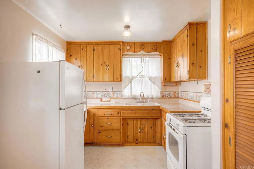 https://cdn.realtyfeed.com/cdn/127/306729000/d34ea78b0acc0c25176f8a4872f407c1.webp