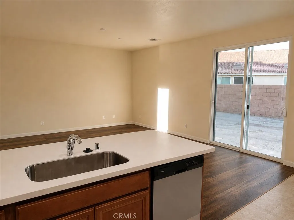 Victorville, CA 92395