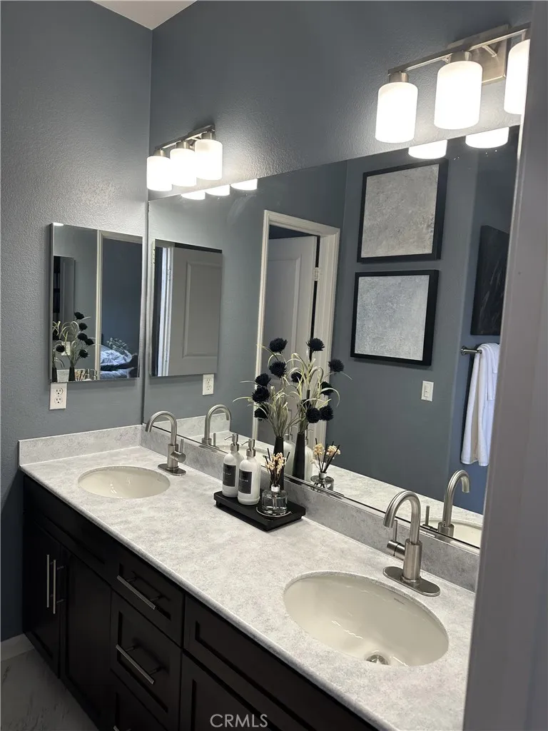 https://cdn.realtyfeed.com/cdn/127/306729053/30c835ee1866b2ab603d914cfe88a132.webp