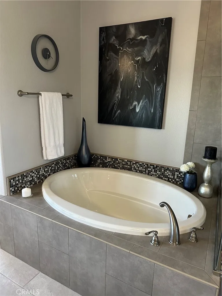 https://cdn.realtyfeed.com/cdn/127/306729053/87835a8a1a425e2e2c96b5e369b5458c.webp