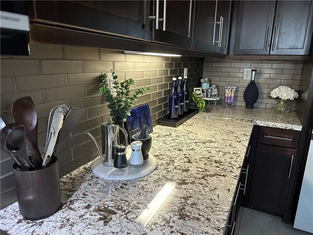 https://cdn.realtyfeed.com/cdn/127/306729053/95a415d5974d3ac9b9e556daabd6033a.webp