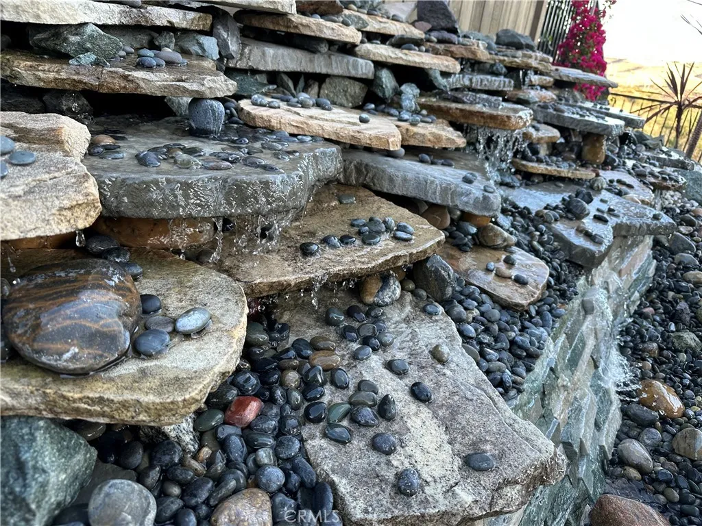 https://cdn.realtyfeed.com/cdn/127/306729053/de55ffd9d569c29b0bad70e150946094.webp