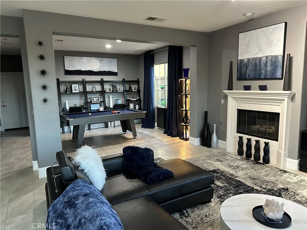 https://cdn.realtyfeed.com/cdn/127/306729053/e293ab94a1b1fa9fef8bc9d0fecac574.webp