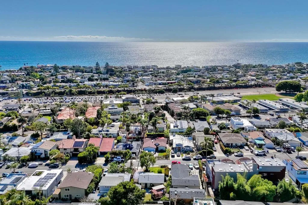 https://cdn.realtyfeed.com/cdn/127/306729115/5639f673f043722dc450e18f4ab0c248.webp
