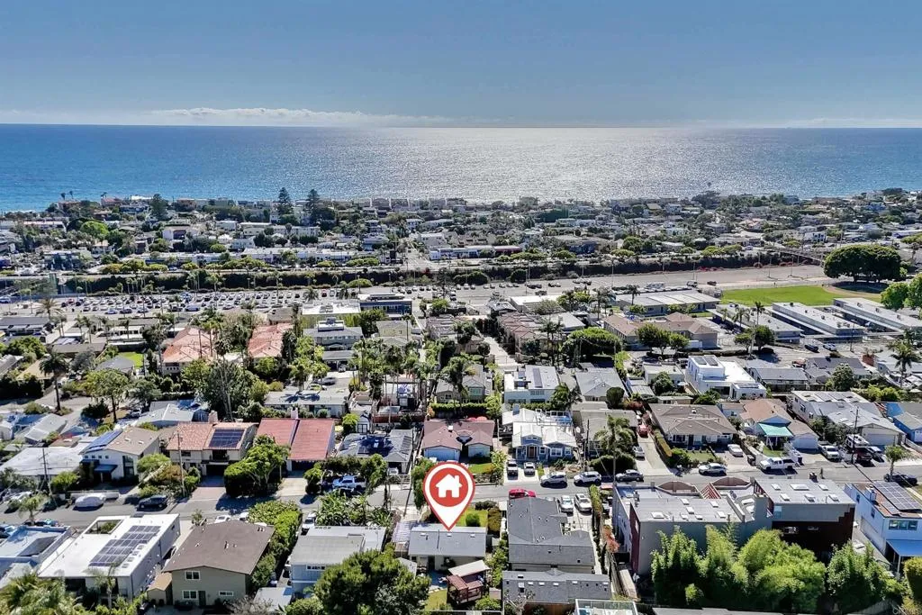 https://cdn.realtyfeed.com/cdn/127/306729115/72e4863ad65f5b33114d88a2f76b13cd.webp