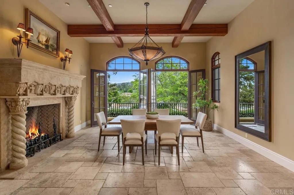 https://cdn.realtyfeed.com/cdn/127/306729124/757af0bb2483582098c9c29c81c23403.webp