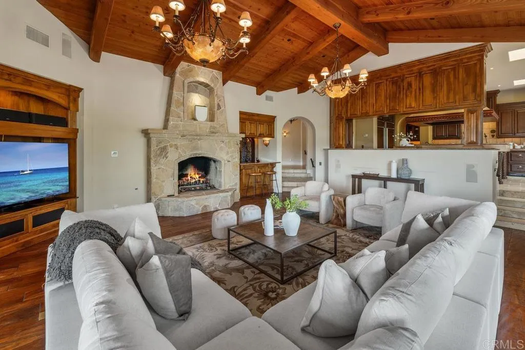 https://cdn.realtyfeed.com/cdn/127/306729124/dd3c503eb5863f98f637f111ac5a7e8a.webp