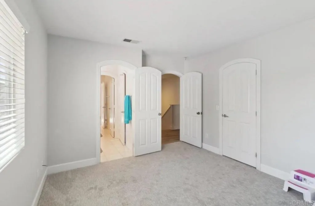 https://cdn.realtyfeed.com/cdn/127/306729146/3c3de86a385ac615e0f1b24316f87753.webp