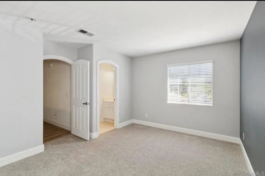 https://cdn.realtyfeed.com/cdn/127/306729146/d2380ee5a7d060a22c3e348a9ec9bdee.webp