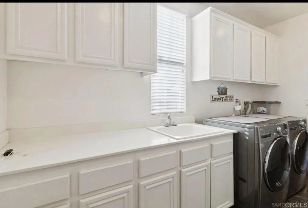 https://cdn.realtyfeed.com/cdn/127/306729146/e5e1c37cac0a88f573f99c96d6cdfe24.webp
