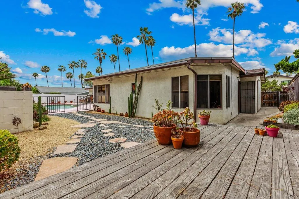 https://cdn.realtyfeed.com/cdn/127/306729147/014415317508952c9893be9d2528b193.webp