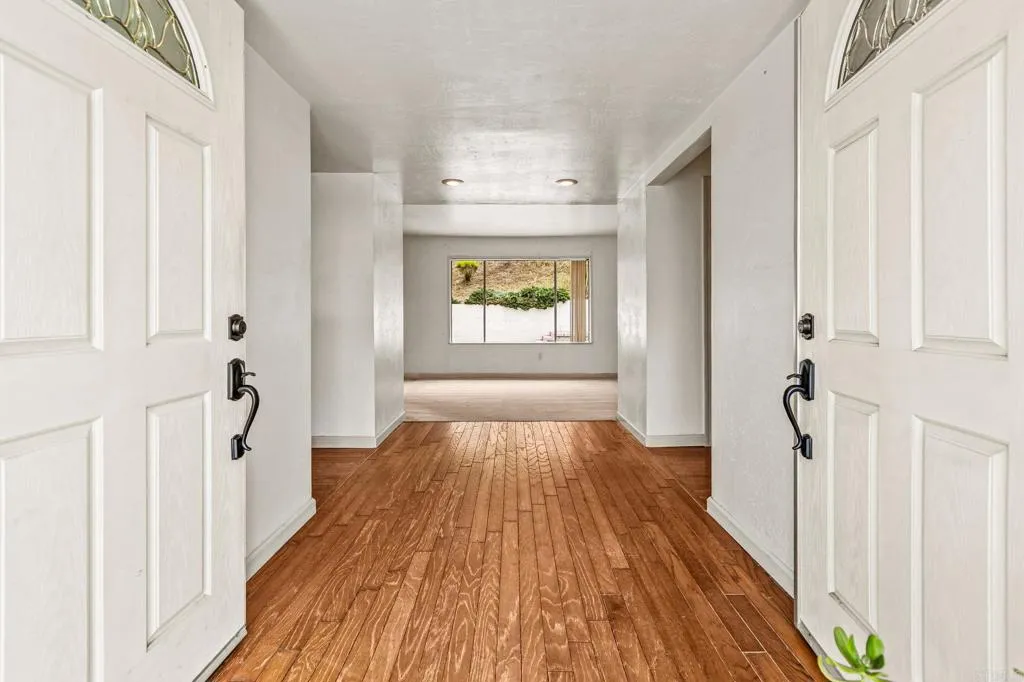 https://cdn.realtyfeed.com/cdn/127/306729147/1f27b154d7753aa01f047d3ae3f1c87c.webp
