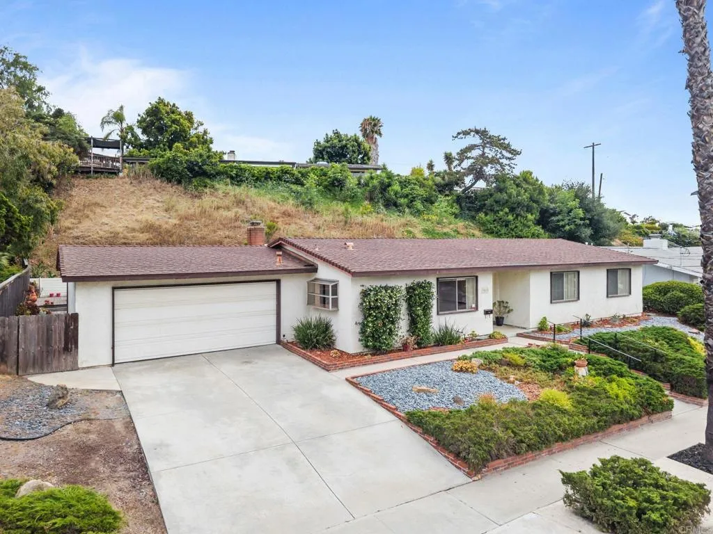 https://cdn.realtyfeed.com/cdn/127/306729147/dd982a137691d976604ae7bfe86d4ec8.webp