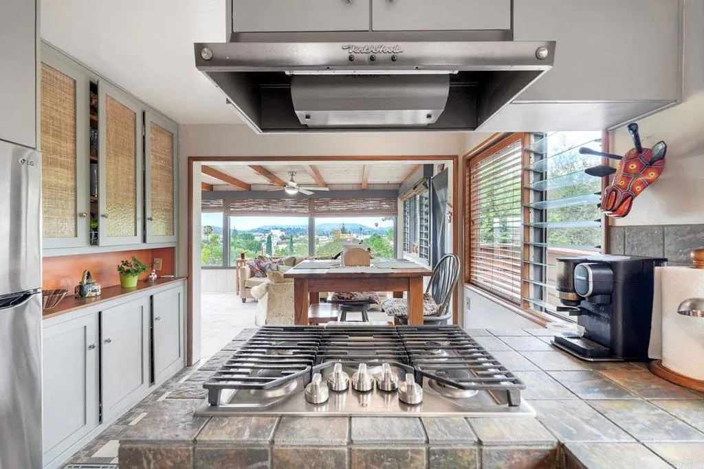 https://cdn.realtyfeed.com/cdn/127/306729156/1711882b9ef5b503b5ab3981fb6a6e62.webp