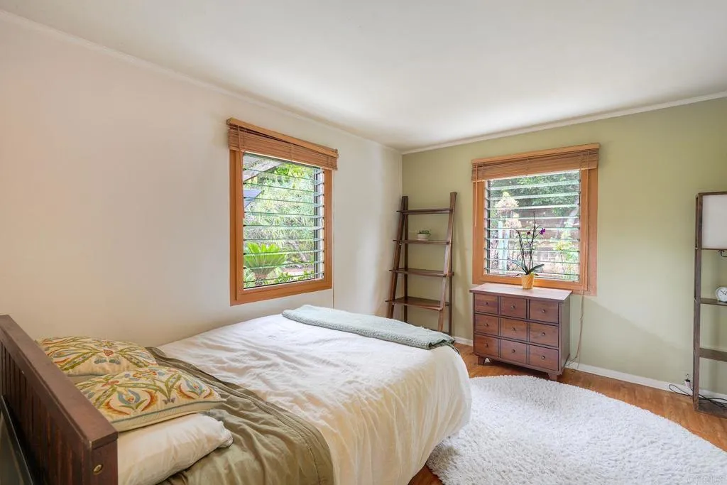 https://cdn.realtyfeed.com/cdn/127/306729156/a1ef23d34598efbefdc54c32c5b76d11.webp