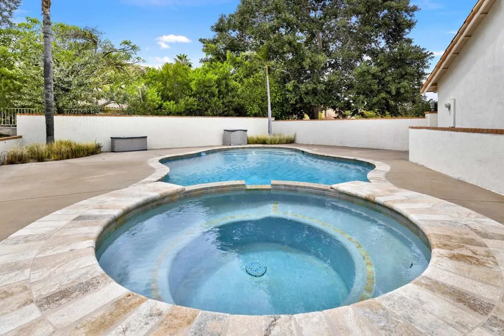 https://cdn.realtyfeed.com/cdn/127/306729178/00b7de52b1d1c3604e7455986027fbd7.webp
