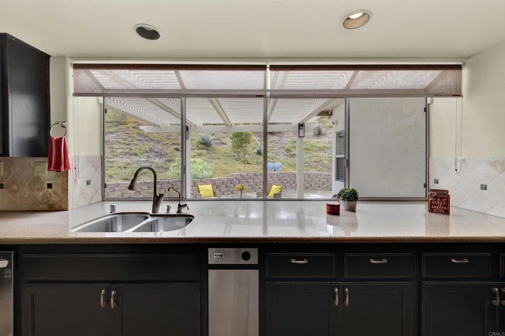 https://cdn.realtyfeed.com/cdn/127/306729178/0b12fb79c02c0bea0c59dfa315868f26.webp