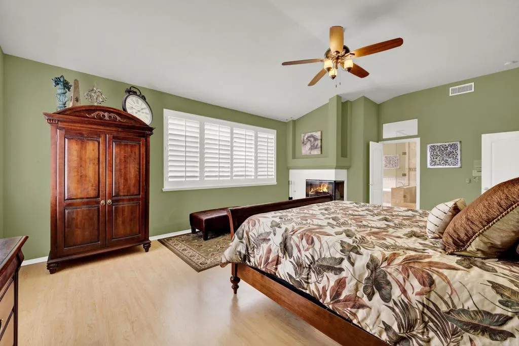 https://cdn.realtyfeed.com/cdn/127/306729178/50016edf8158f44595d76633ec2fe74d.webp