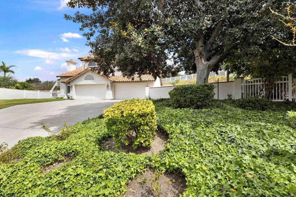 https://cdn.realtyfeed.com/cdn/127/306729178/5437b9c18556ab58bfdf1155c7b3f279.webp