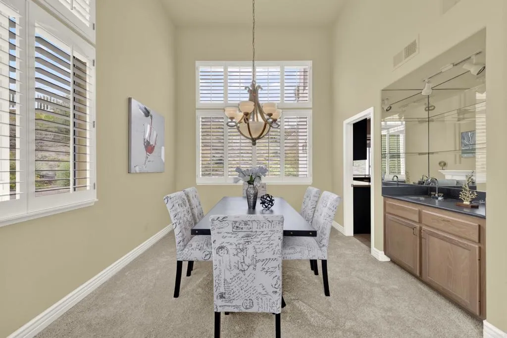 https://cdn.realtyfeed.com/cdn/127/306729178/9affbc4445c335b61216b6a51cc57846.webp