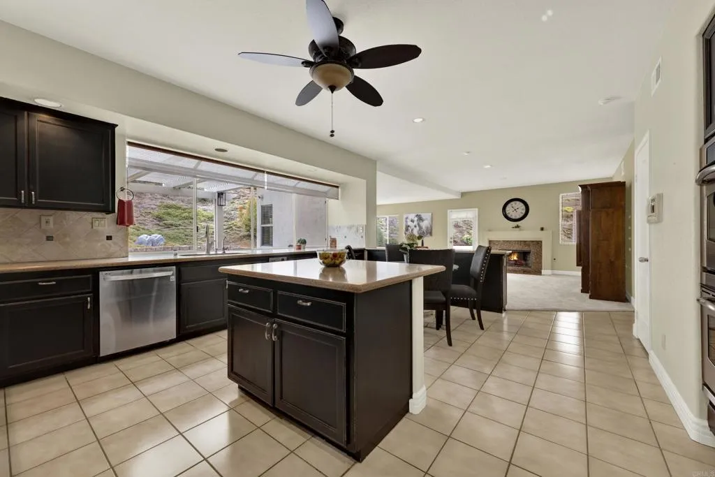 https://cdn.realtyfeed.com/cdn/127/306729178/a03fc3ff8d1e5329070b1a10b1025213.webp
