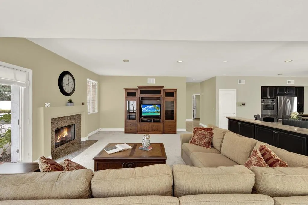 https://cdn.realtyfeed.com/cdn/127/306729178/d1acd36aea531f7983ff6b6560709ff5.webp