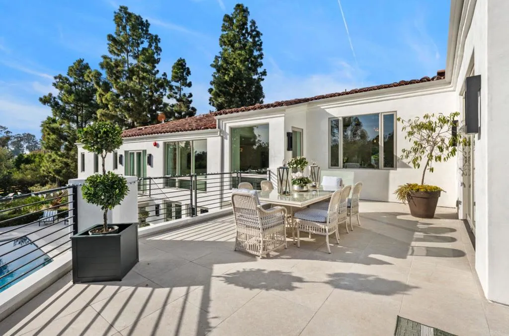 https://cdn.realtyfeed.com/cdn/127/306729293/2fec529be3be30c82c3de851d92eded6.webp